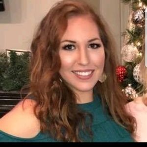 Meet your Posher, Devin